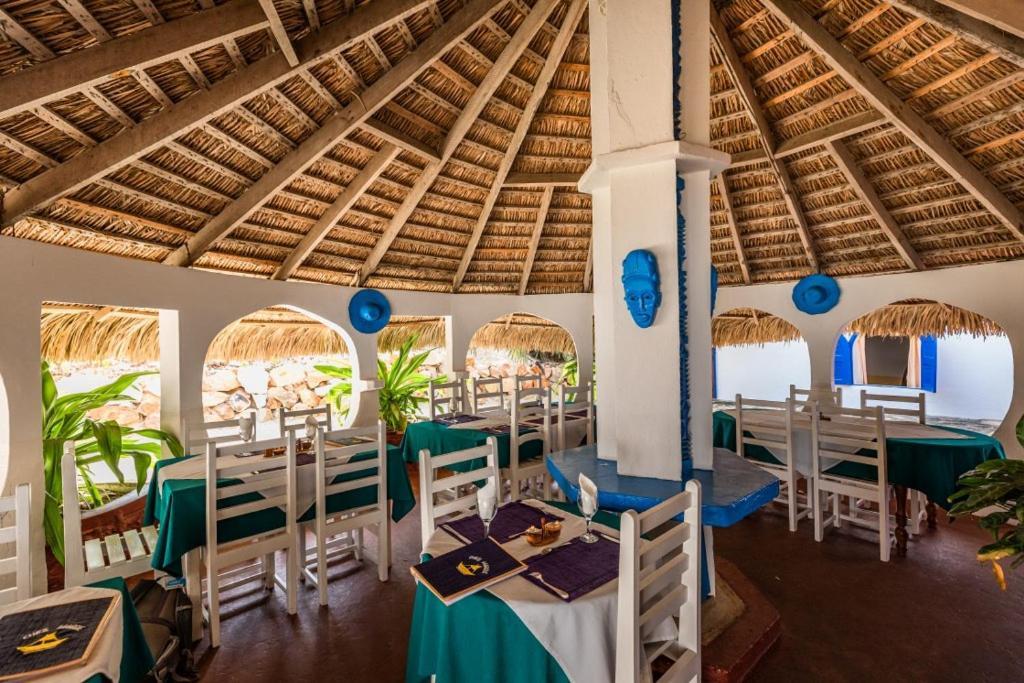 Chez Maggie Hotel & Restaurant Morondava Exterior foto